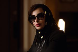 How to Incorporate Vintage Accessories into Modern Looks