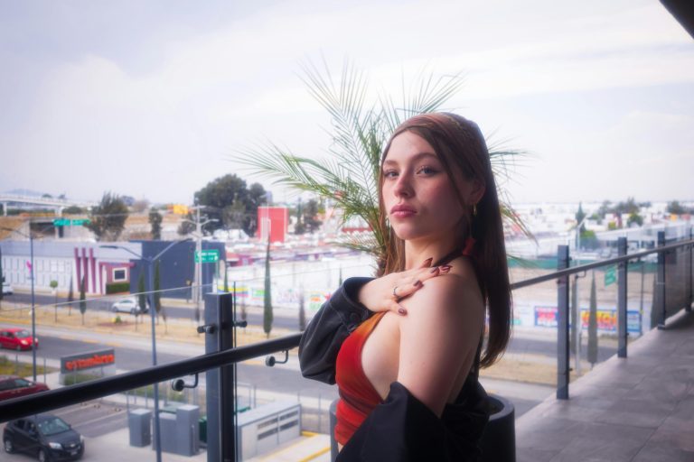 Building a Jewelry Capsule Collection That Goes with Everything