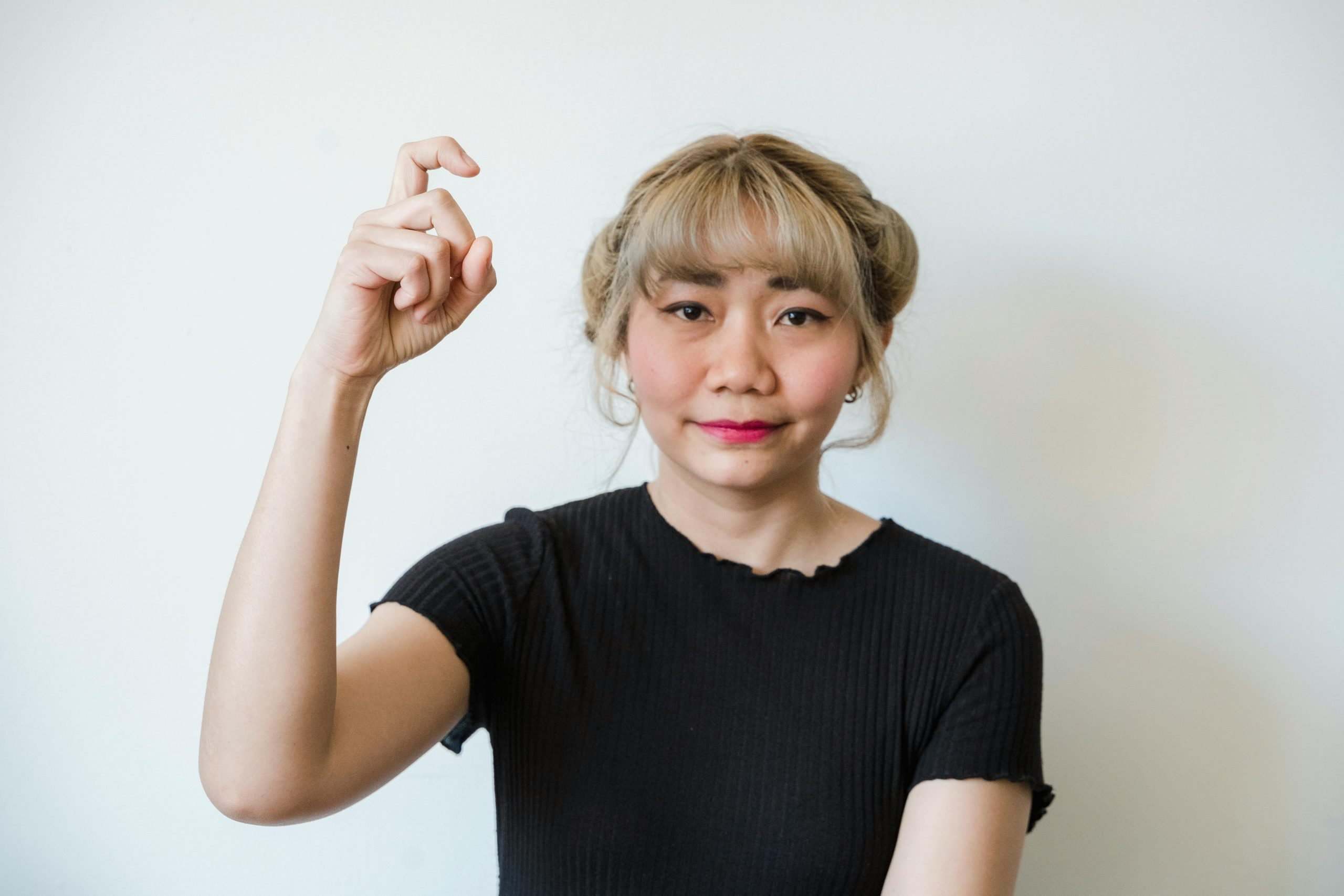 Simple Strategies for Dealing with Language Barriers Patiently